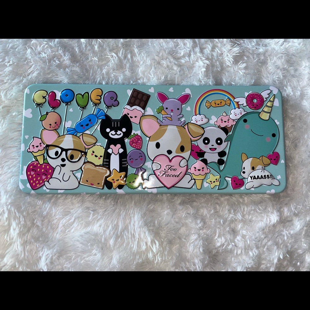 Clover Too Faced eyeshadow palette